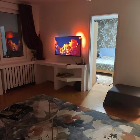 The Dome, Sala Palatului, Walking Distance To The Old Town *