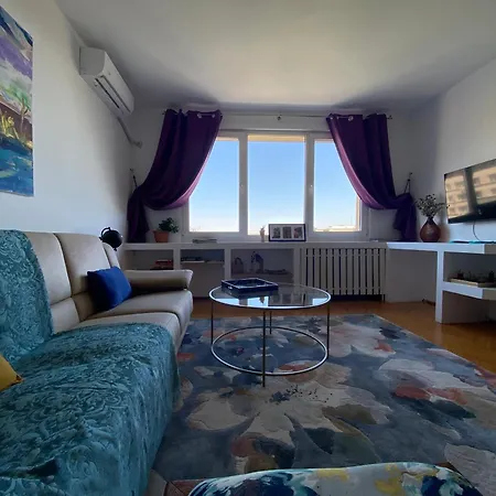 The Dome, Sala Palatului, Walking Distance To The Old Town Apartment Bukarest